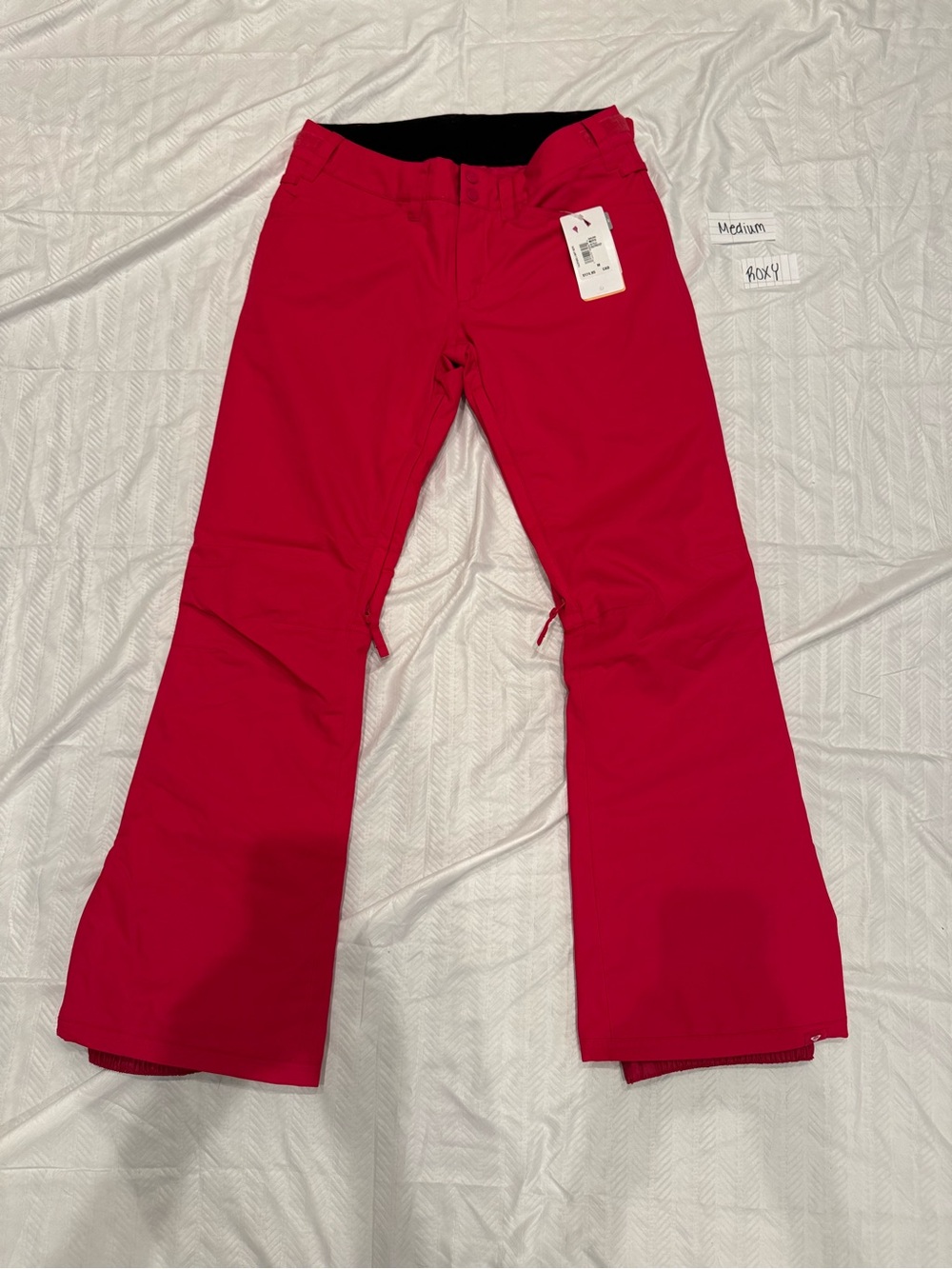 Women’s Pink Roxy Snowboard/Ski pants size medium BNWT